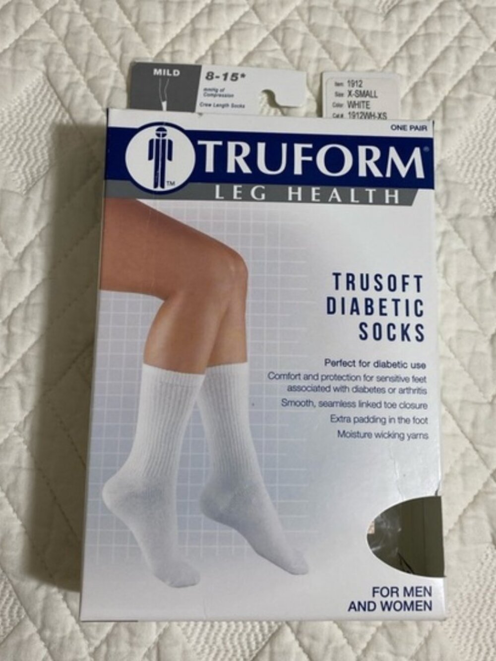 TRUFORM Trusoft Diabetic Crew Length Socks MILD 8-15 mmHg 1912WH-XS